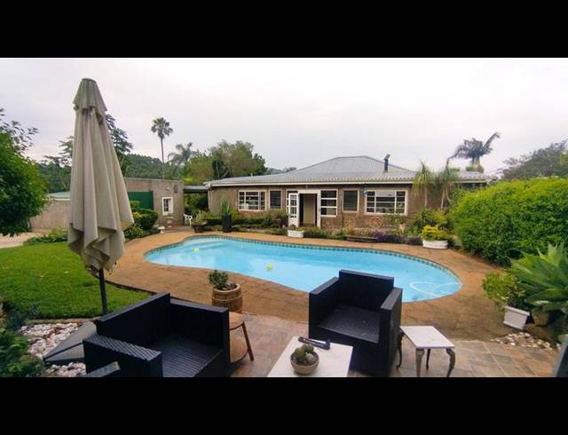 7 BEDROOM HOUSE FOR SALE IN PRESTBURY